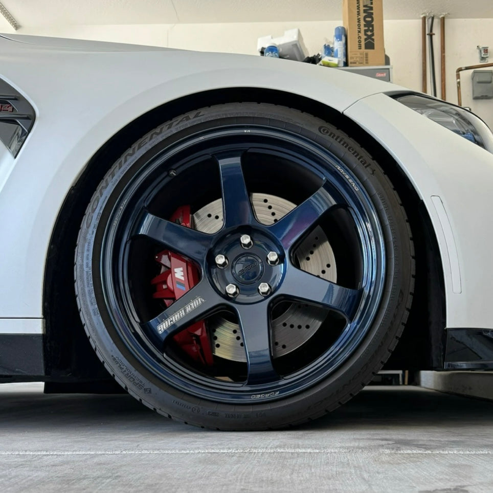 Lug Nut Style Bolts by Bonoss for BMW 3 Series (G20)